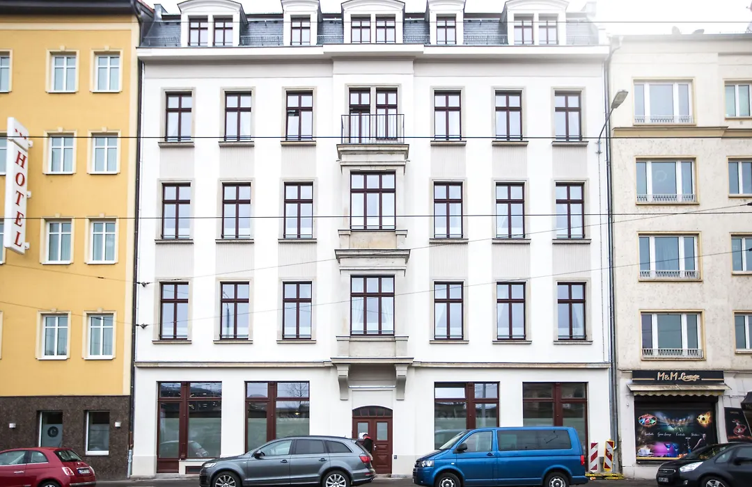 Luga Homes - Stadthaus-1